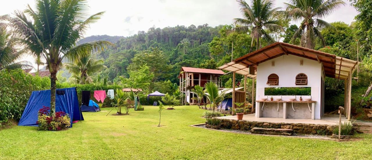 Flora Praia Do Sono Lodge & Trekking パラチ エクステリア 写真