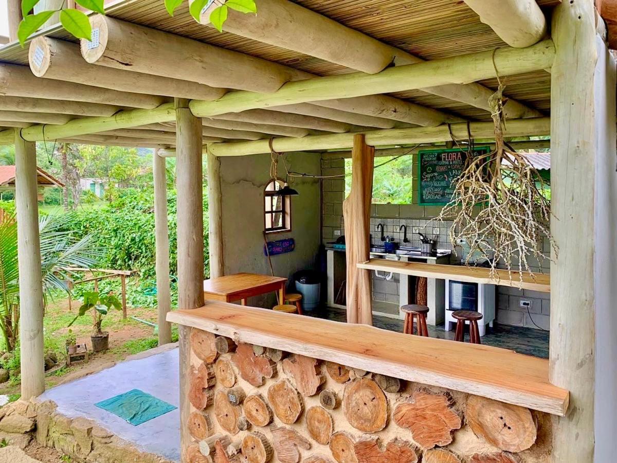 Flora Praia Do Sono Lodge & Trekking パラチ エクステリア 写真