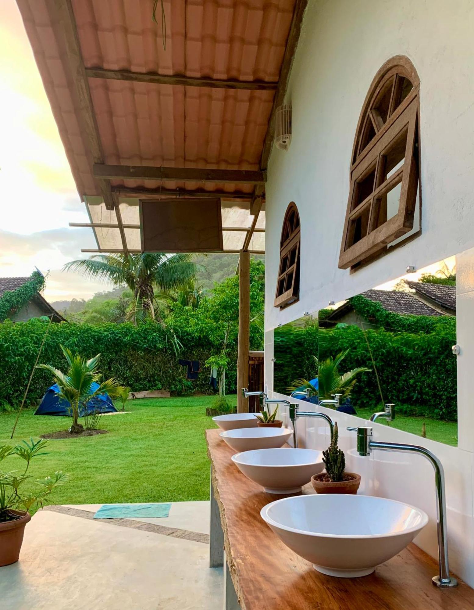 Flora Praia Do Sono Lodge & Trekking パラチ エクステリア 写真