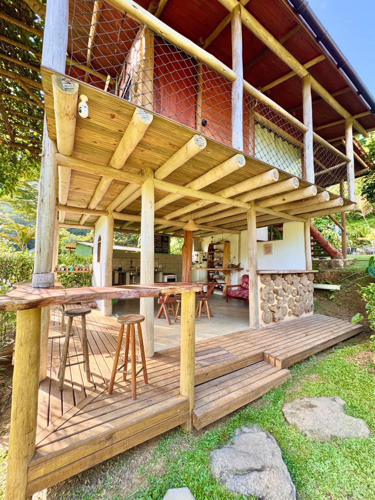 Flora Praia Do Sono Lodge & Trekking パラチ エクステリア 写真